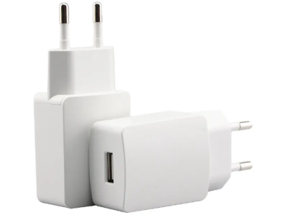 ENCHUFE ADAPTADOR DE FICHA DE 220W/USB